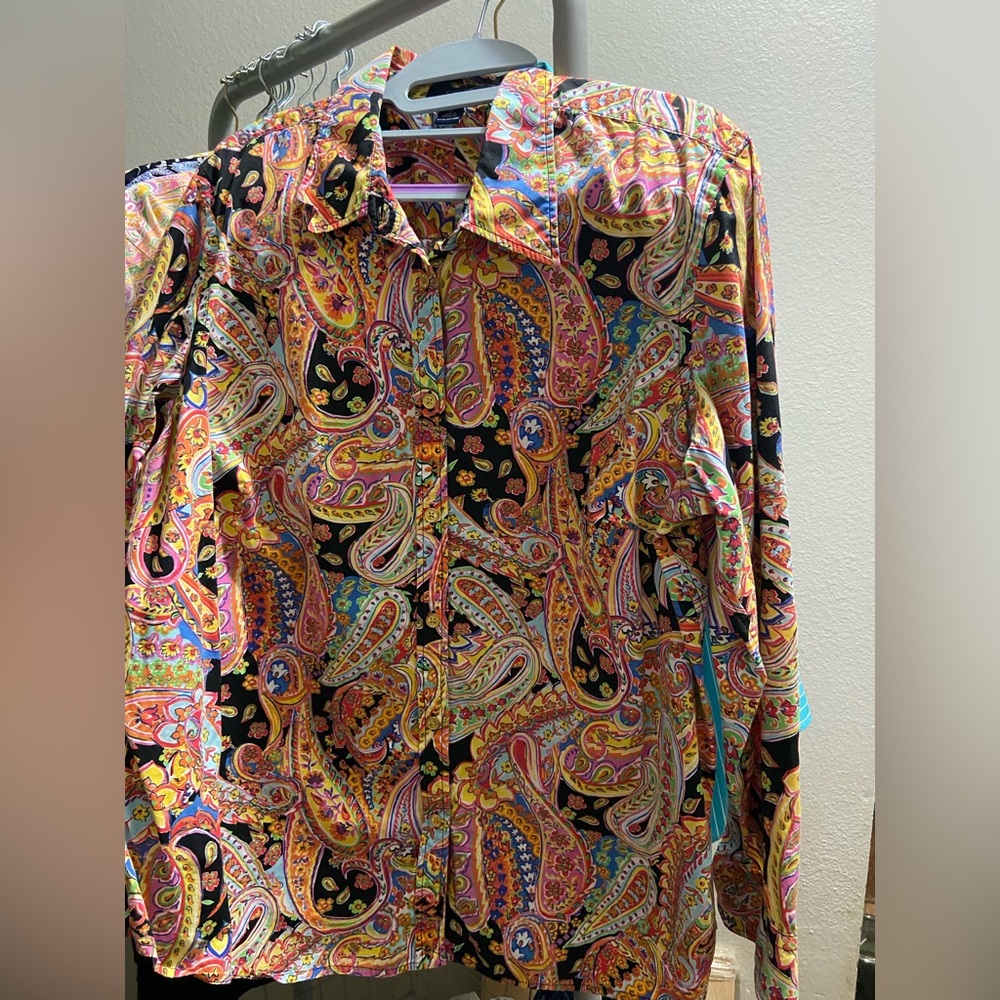 Chaps women multi-color 1X LS Buttoned Blouse. Never worn